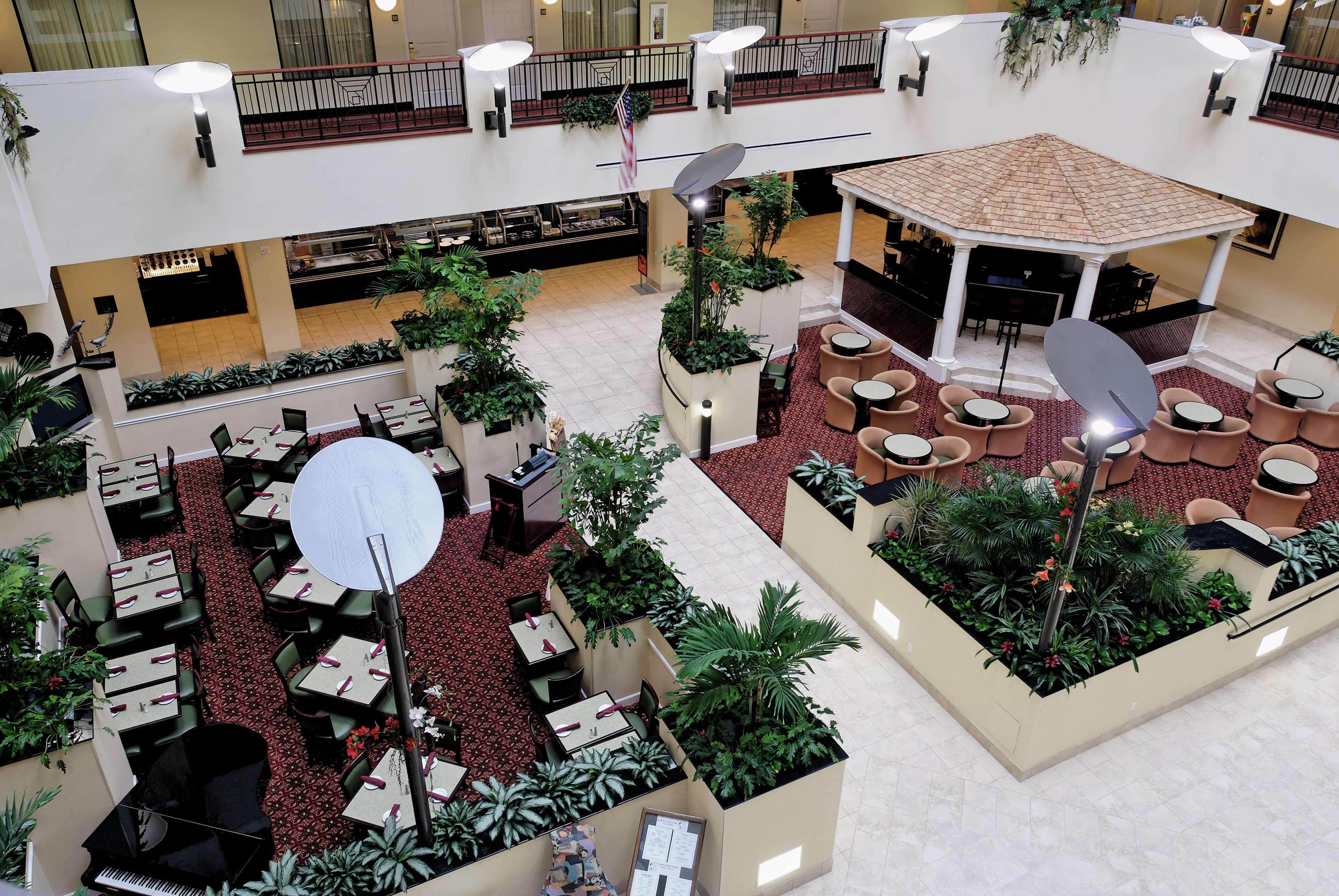 Embassy Suites Fort Myers - Estero Exterior foto