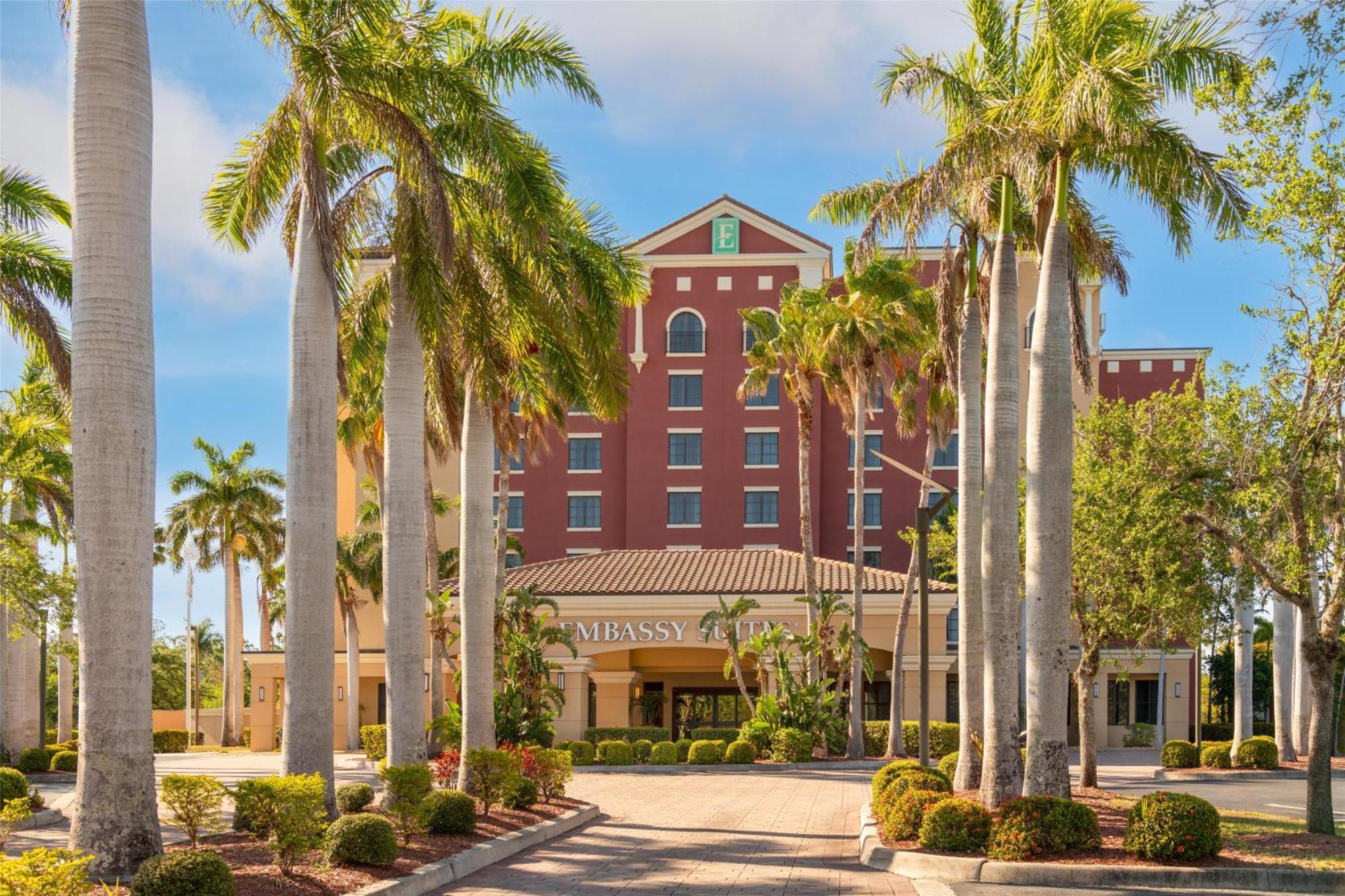 Embassy Suites Fort Myers - Estero Exterior foto